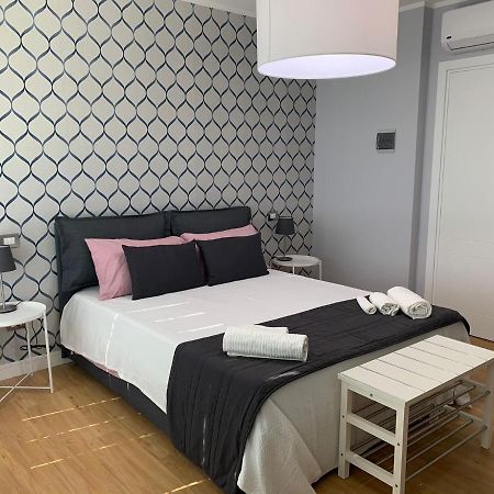 Domus Gaudens Luxury Apartment Taormina Esterno foto